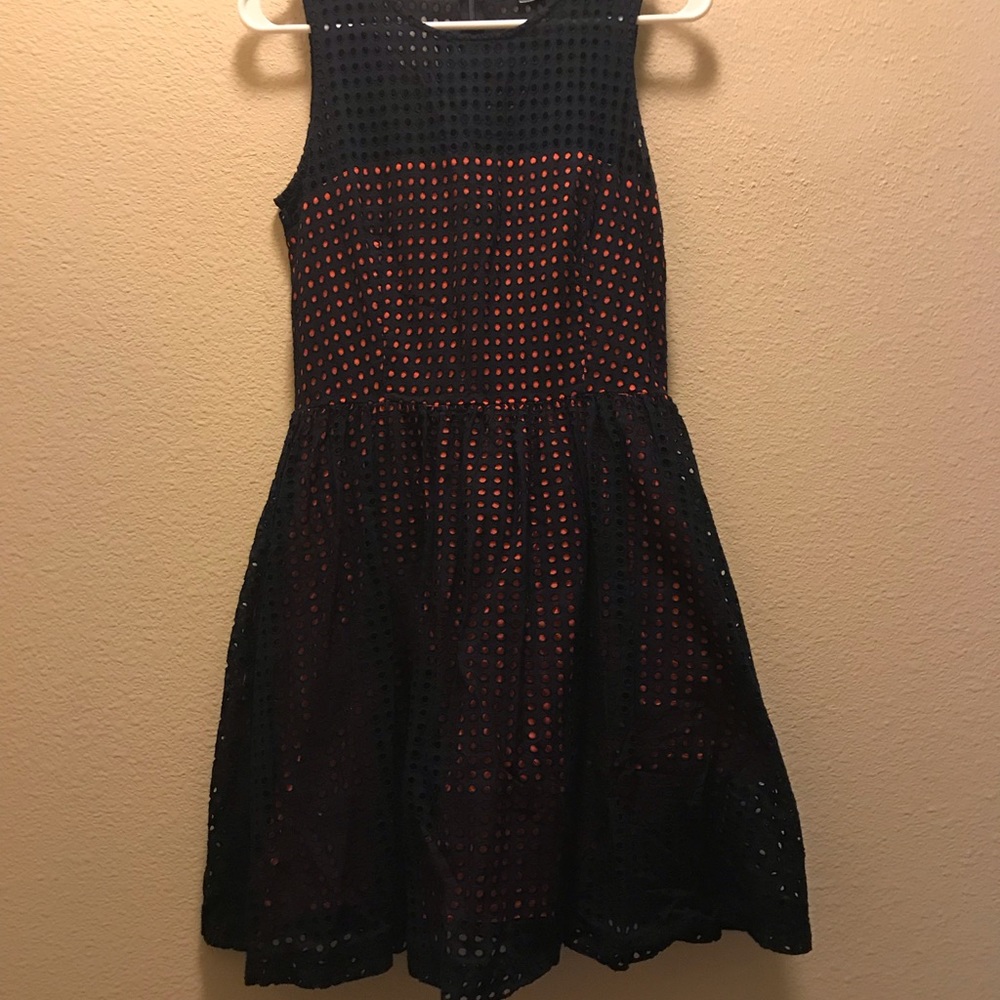 Sleeves a-line detailed dress